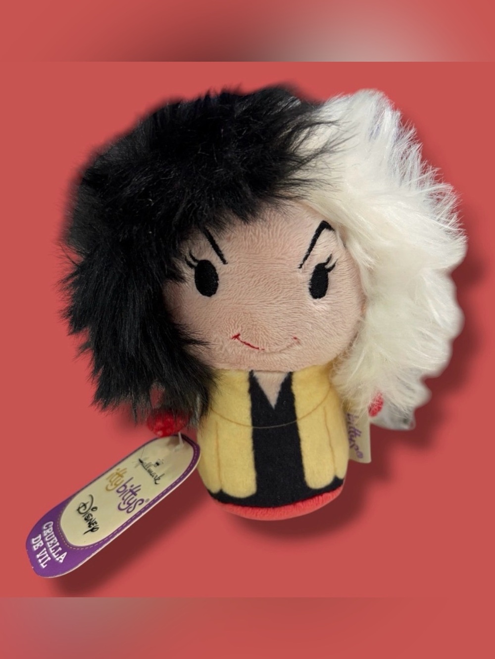 DISNEY - HALLMARK ITTY BITTY CRUELLA DE VIL DOLL - NWT - COLLECTIBLE